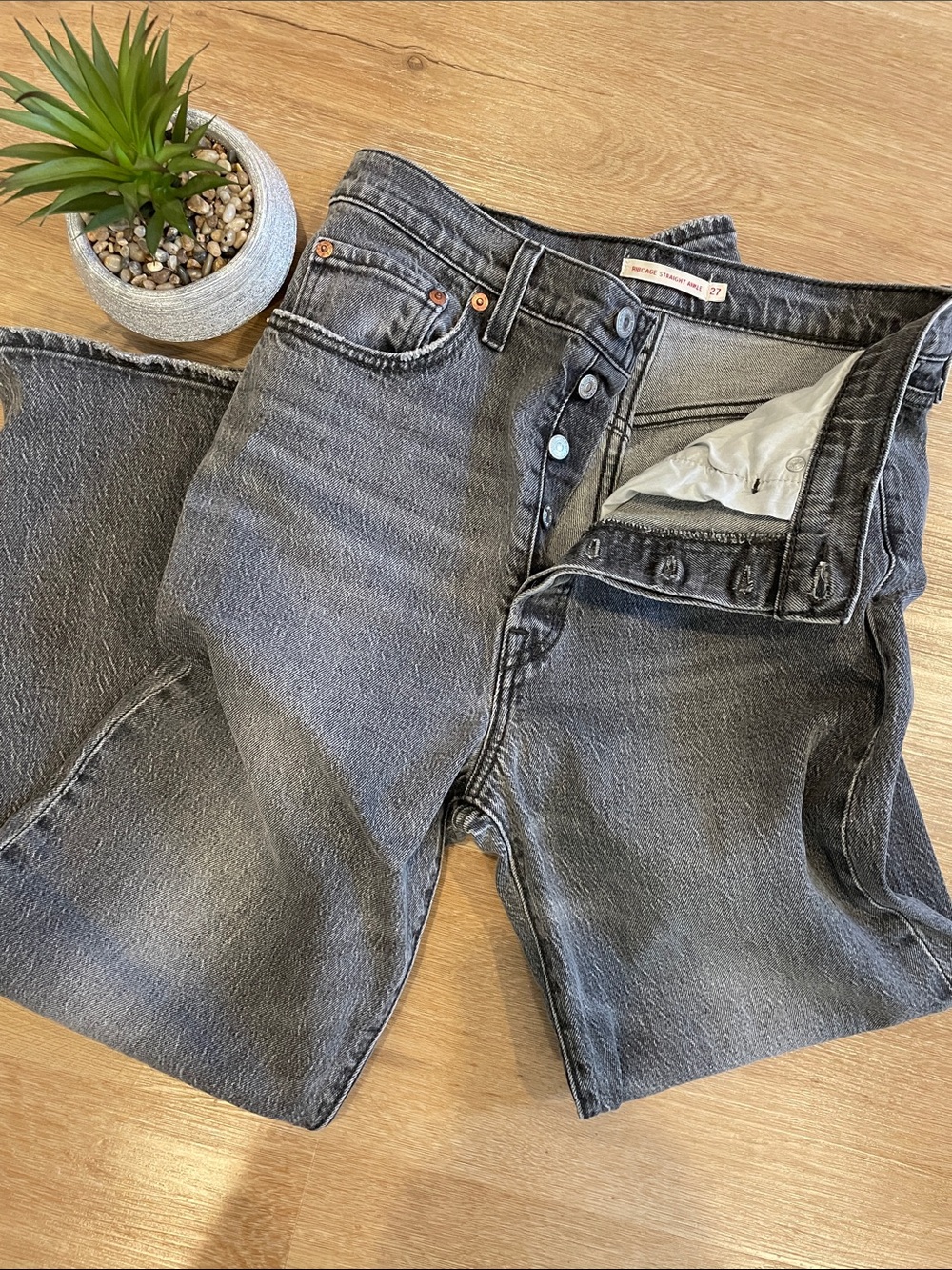 Levi’s. Ribcage Straight Ankle Jeans